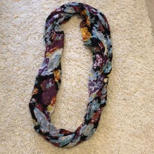 Infiniti Scarf